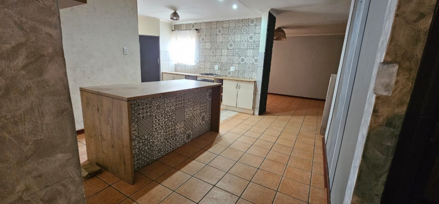 5 Bedroom Property for Sale in Mooinooi North West